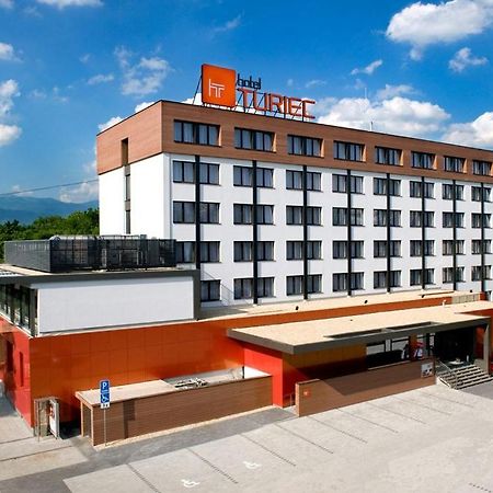 Hotel Turiec Мартин Экстерьер фото