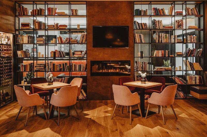 Hotel Turiec Мартин Экстерьер фото